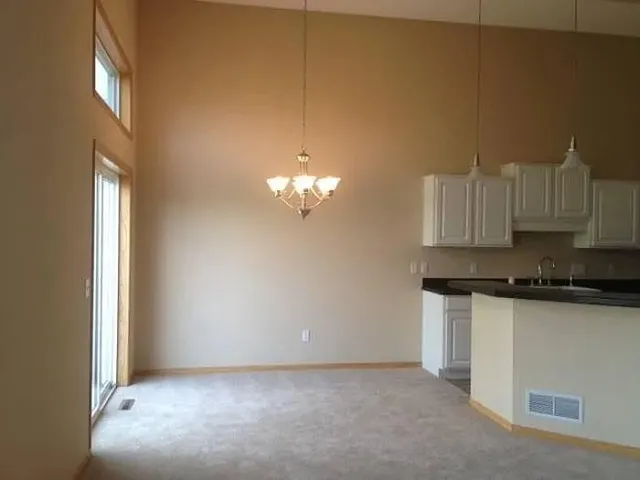 $2,250 | 20167 Homefire Way, Lakeville, MN 55044