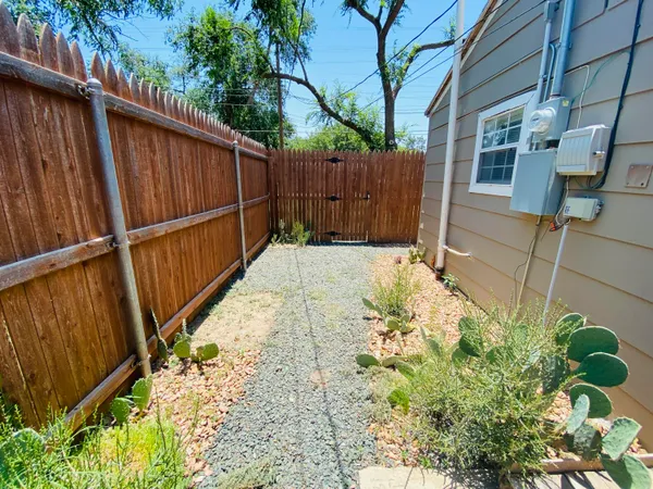 $830,000 | 2601 25th Street, Lubbock, TX 79410