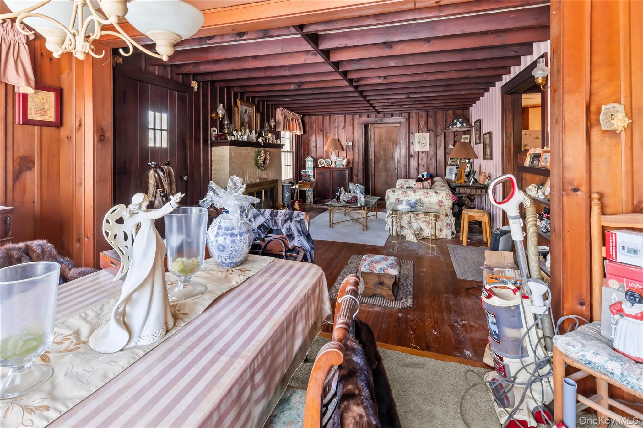 32 Hillside Road Stony Brook, NY 11790 - Photo 11 of 27