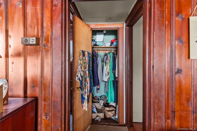 $599,999 | 32 Hillside Road, Stony Brook, NY 11790