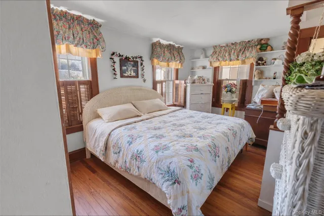 $599,999 | 32 Hillside Road, Stony Brook, NY 11790