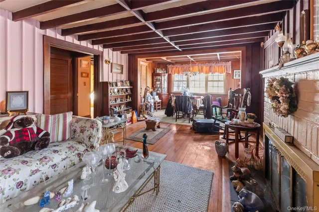 $599,999 | 32 Hillside Road, Stony Brook, NY 11790