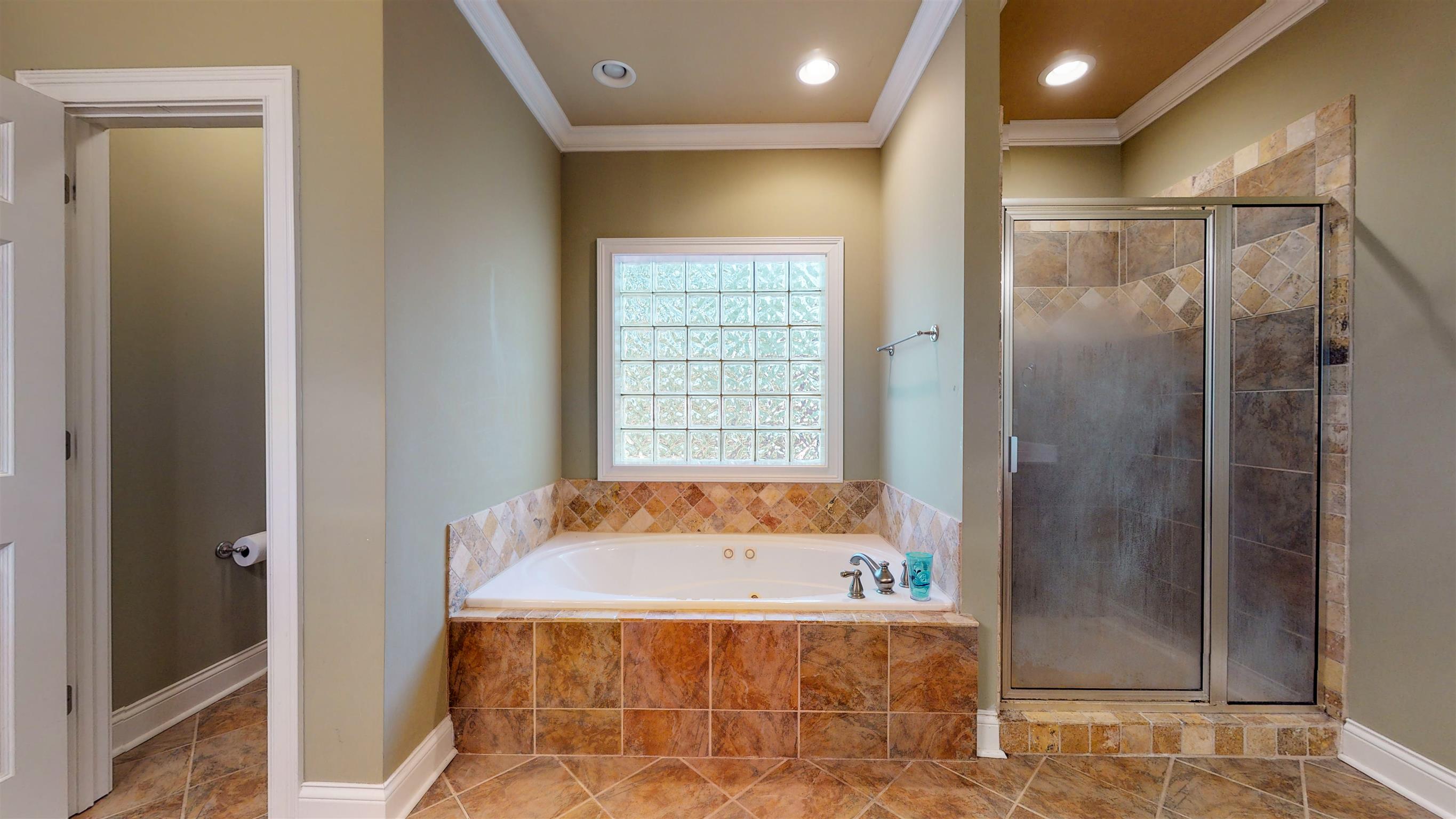 5344 Sherrington Road Murfreesboro, TN 37128 - Photo 14 of 24 Seperate tub/shower in master suite