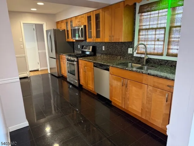 $2,900 | 134 Oak Street, Rahway, NJ 07065