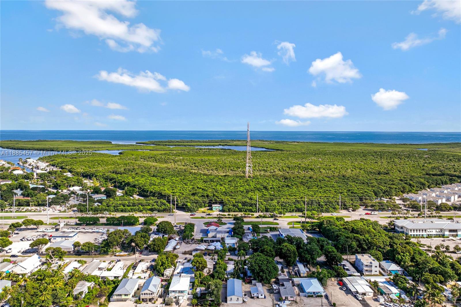 945 Plantation Road, Unit 945 Key Largo, FL 33037 - Photo 52 of 66 a view of a city