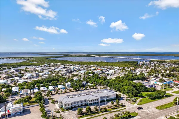 $3,400 | 945 Plantation Road, Unit 945, Key Largo, FL 33037