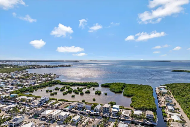 $3,400 | 945 Plantation Road, Unit 945, Key Largo, FL 33037