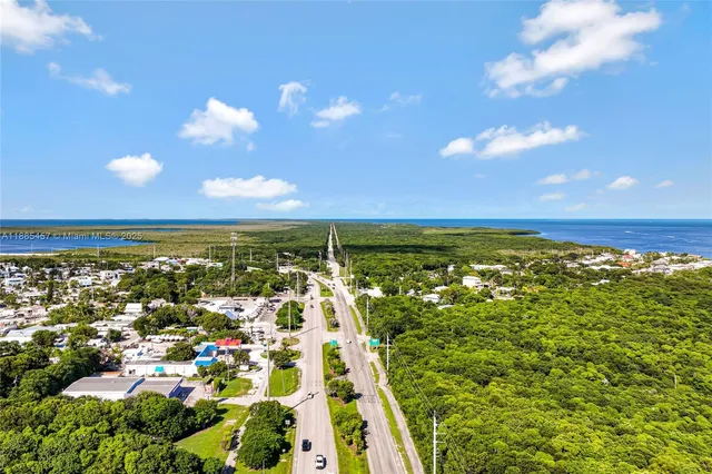 $3,400 | 945 Plantation Road, Unit 945, Key Largo, FL 33037