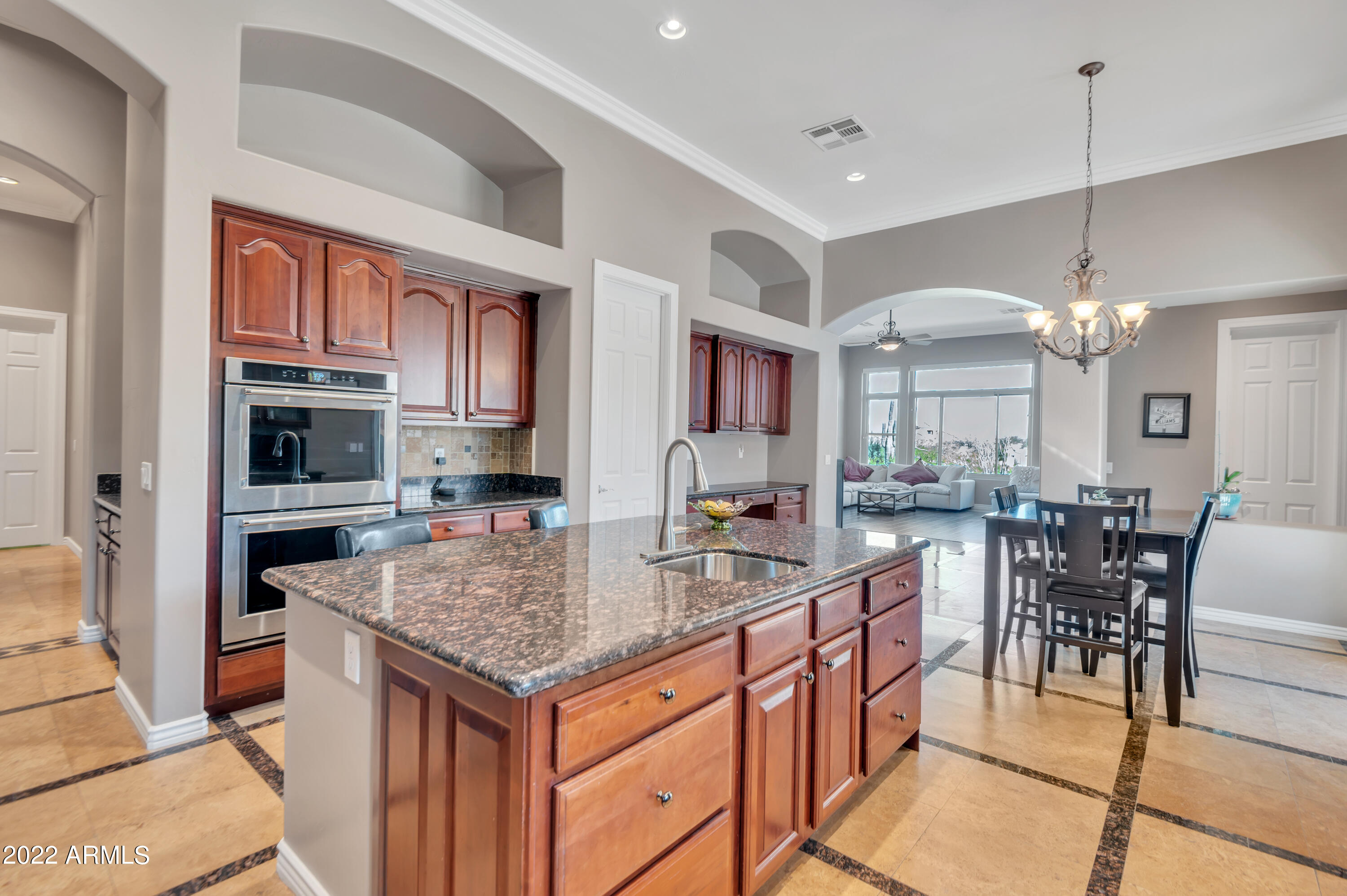 1725 West Pearce Road Phoenix, AZ 85041 - Photo 7 of 33 Kitchen