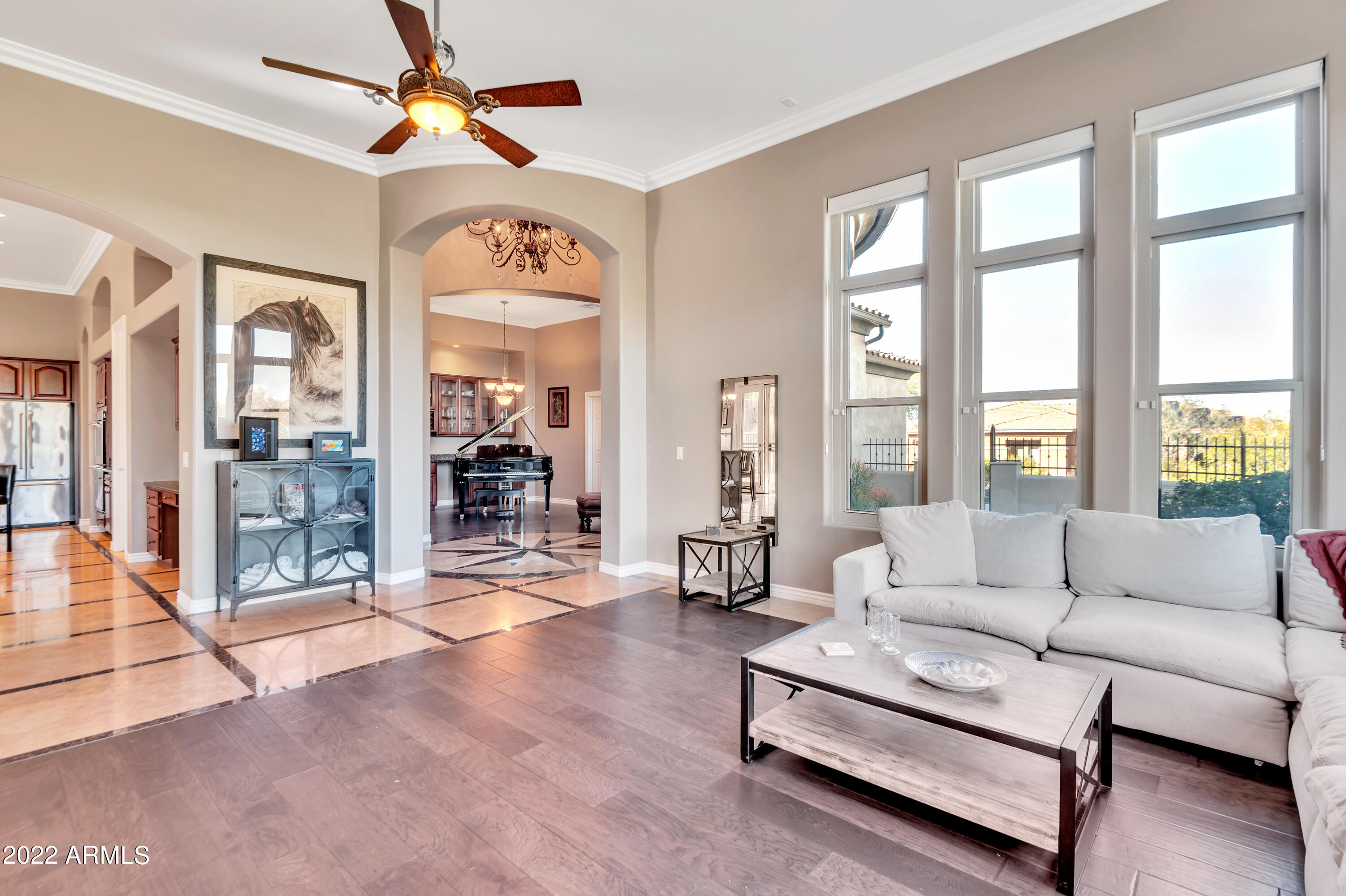 1725 West Pearce Road Phoenix, AZ 85041 - Photo 9 of 33 Family Room