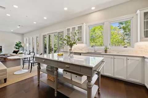 $1,595,000 | 2907 Creeks Edge Parkway, Austin, TX 78733