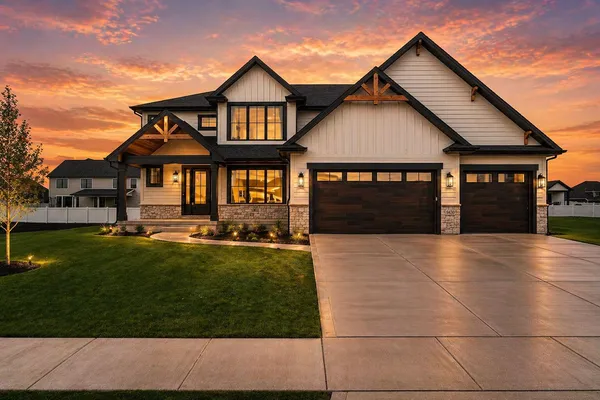 $929,900 | 9430 Iris Drive, St. John, IN 46373