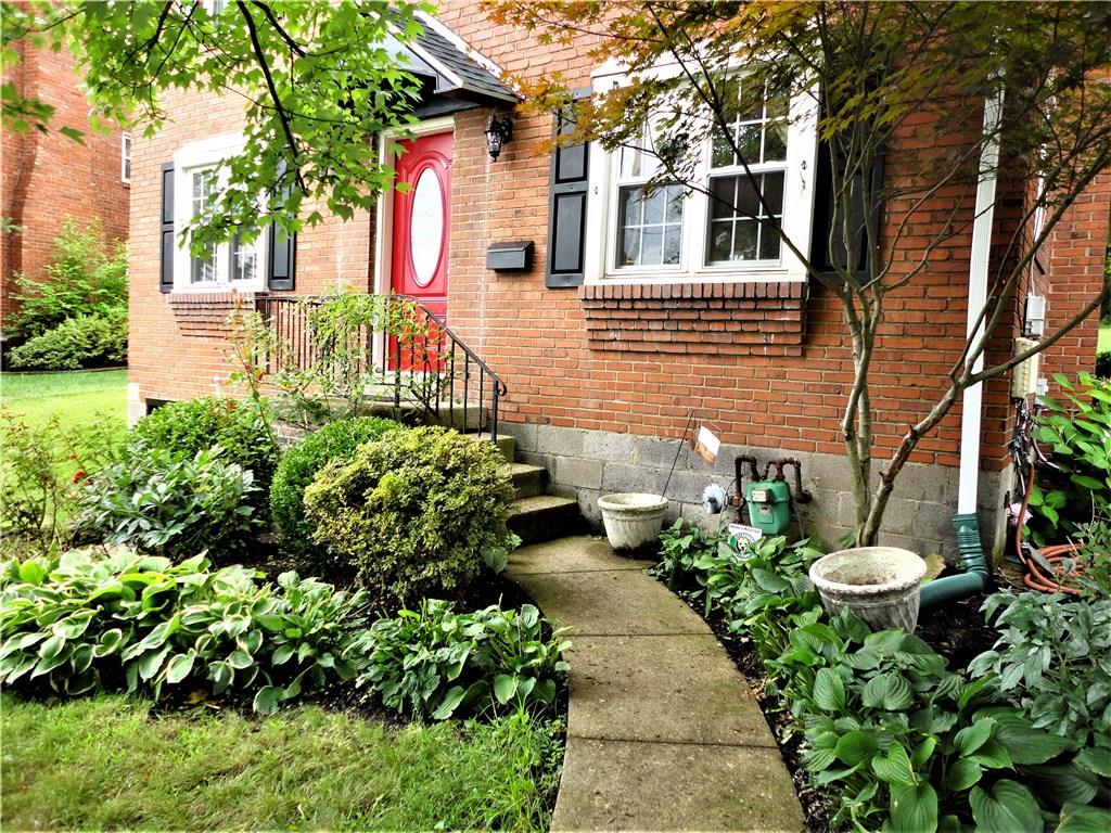 1710 Greentree Road Pittsburgh, PA 15220 - Photo 2 of 23 Gallery Image 2