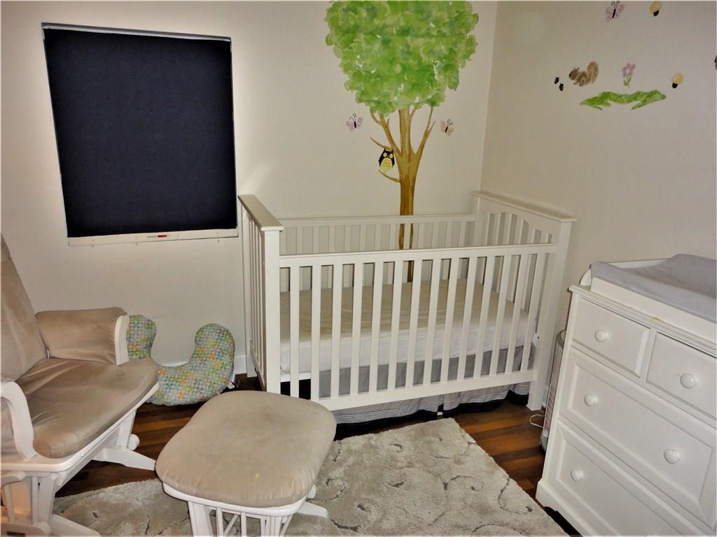1710 Greentree Road Pittsburgh, PA 15220 - Photo 18 of 23 Gallery Image 18