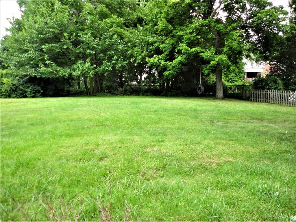 1710 Greentree Road Pittsburgh, PA 15220 - Photo 22 of 23 Gallery Image 22
