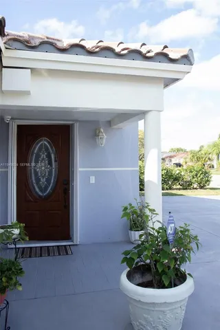 $599,000 | 14726 Southwest 82nd Terrace, Miami, FL 33193