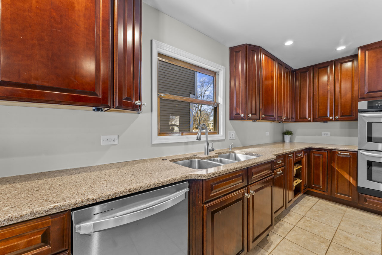 9 Edgewood Road Vernon Hills, IL 60061 - Photo 16 of 47