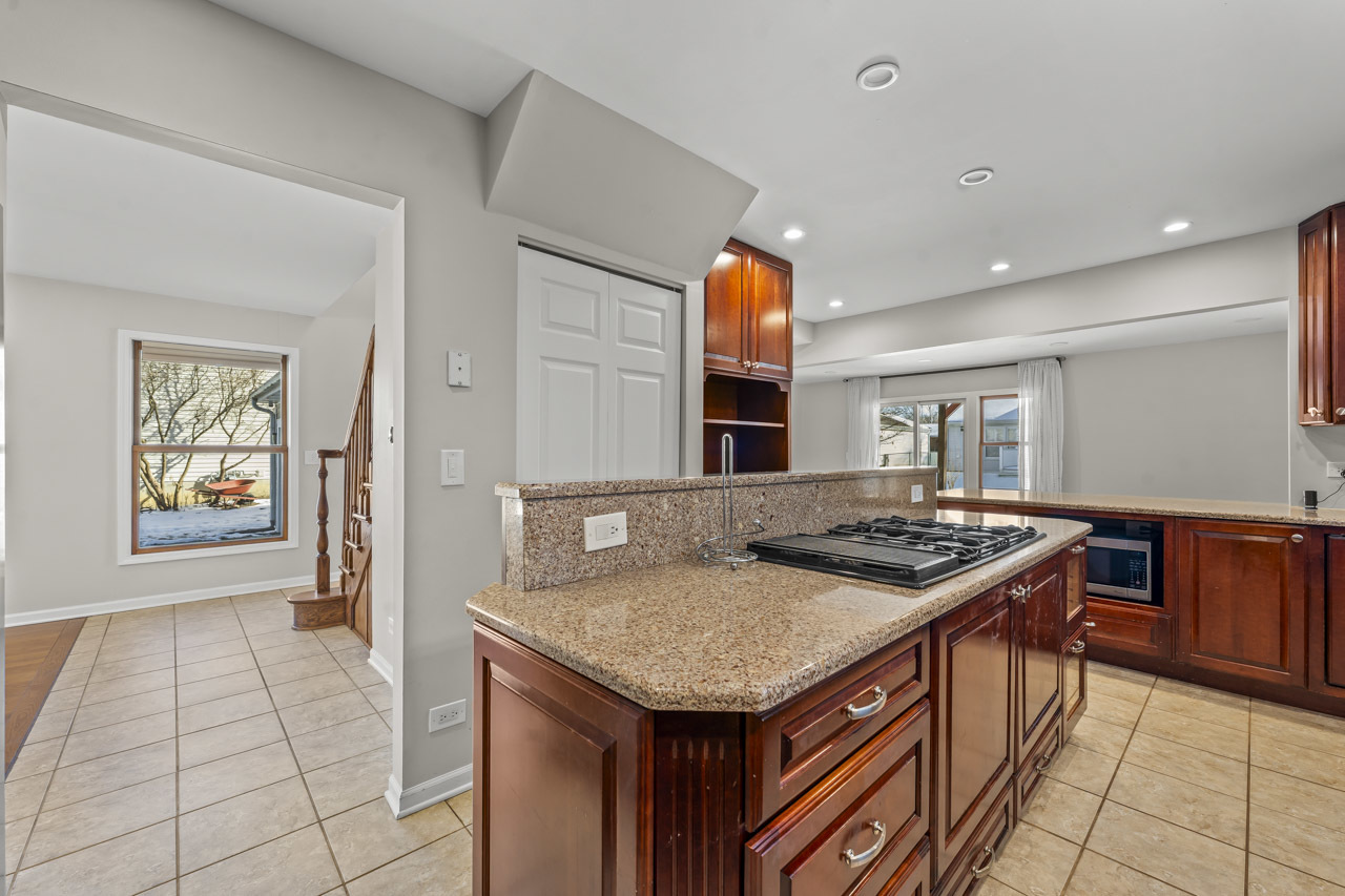 9 Edgewood Road Vernon Hills, IL 60061 - Photo 18 of 47