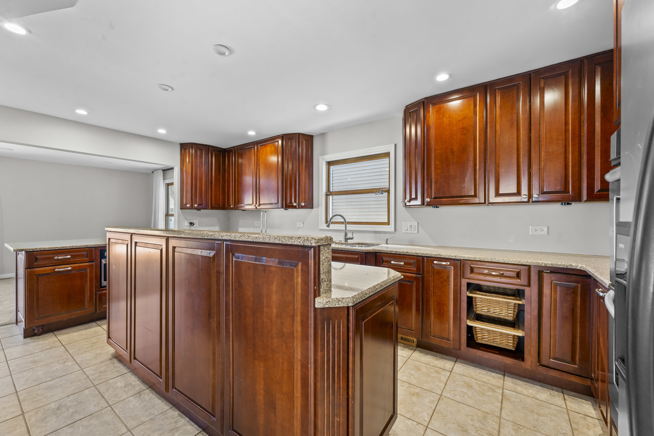 9 Edgewood Road Vernon Hills, IL 60061 - Photo 19 of 47