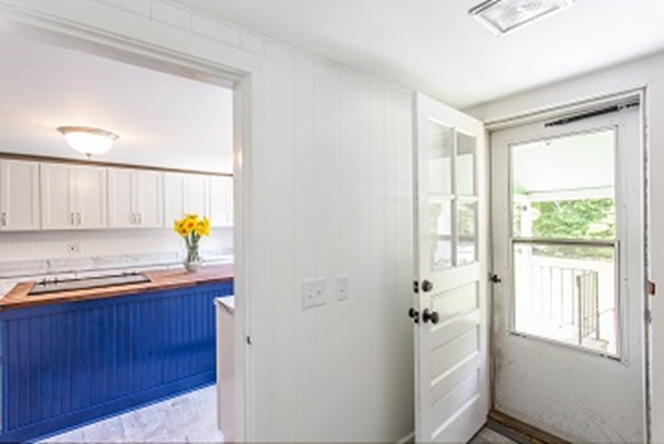 90 Saundersdale Road Charlton, MA 01507 - Photo 10 of 30