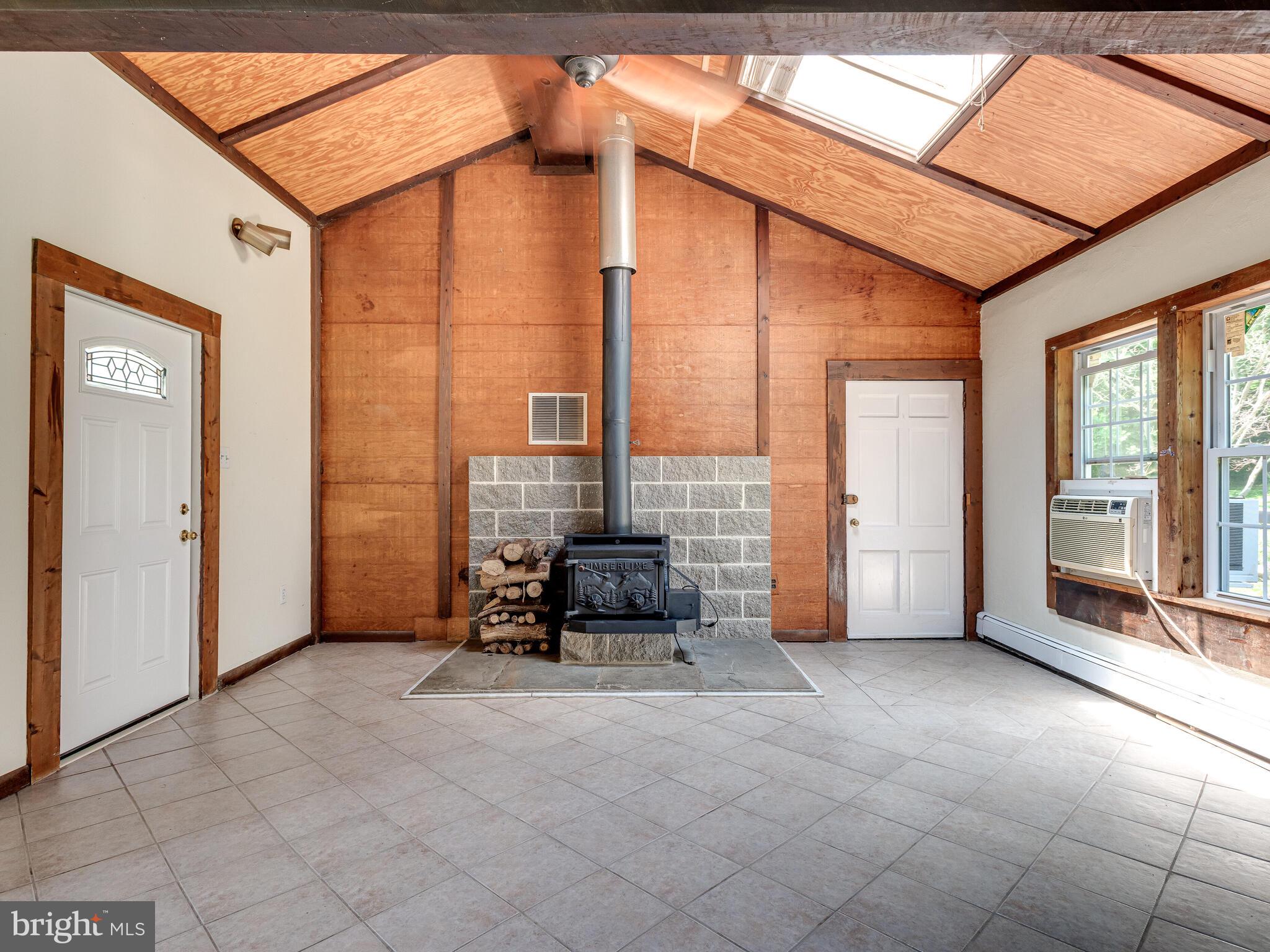 56 Andover Road Glenmoore, PA 19343 - Photo 13 of 35 Family Room with Skylight