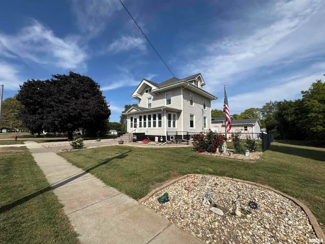 $255,000 | 337 West Chestnut Street, Oneida, IL 61467