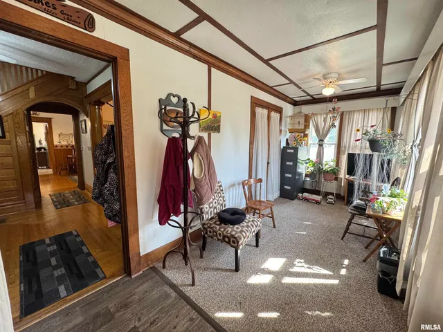 $255,000 | 337 West Chestnut Street, Oneida, IL 61467