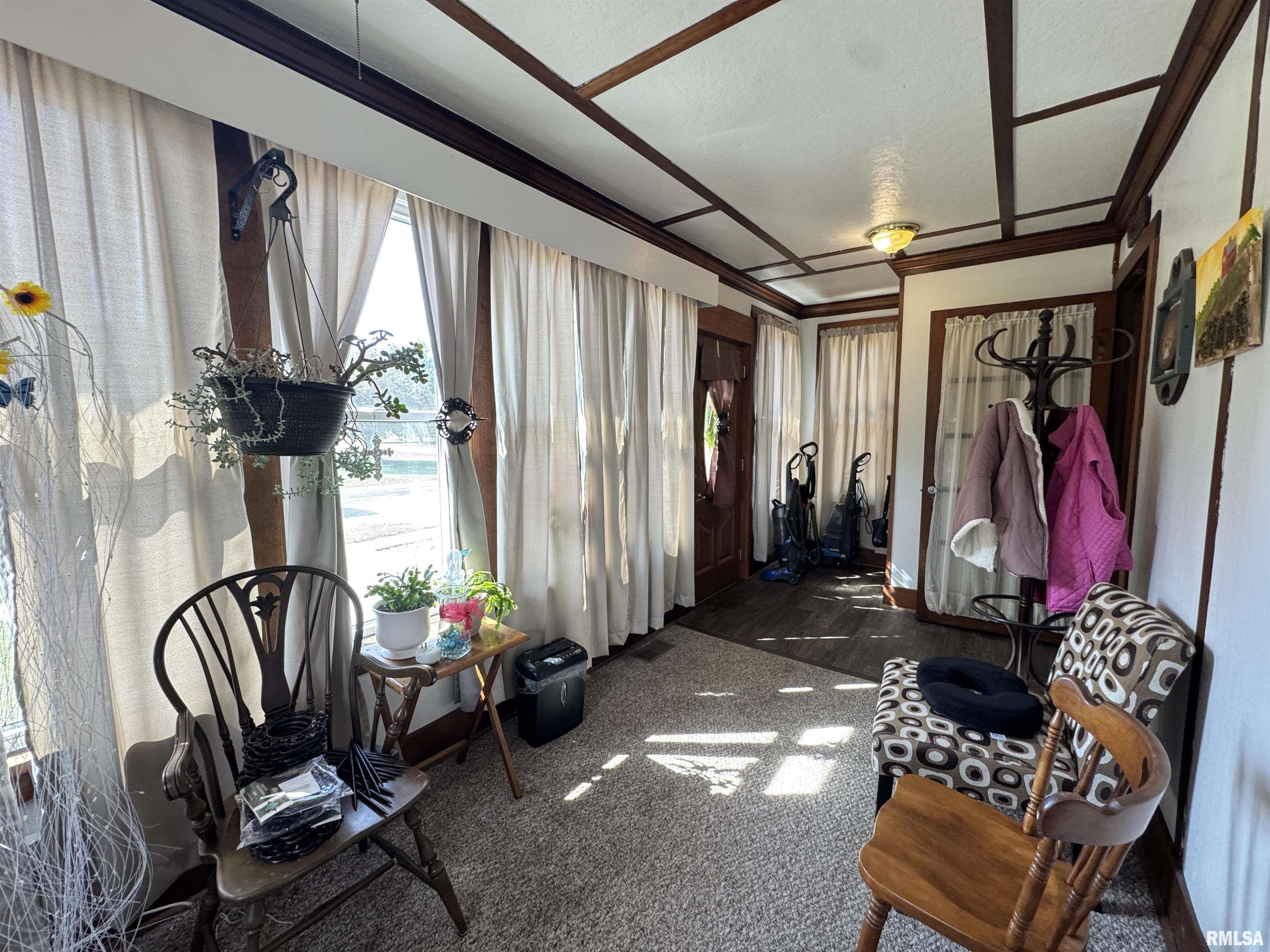 337 West Chestnut Street Oneida, IL 61467 - Photo 14 of 62