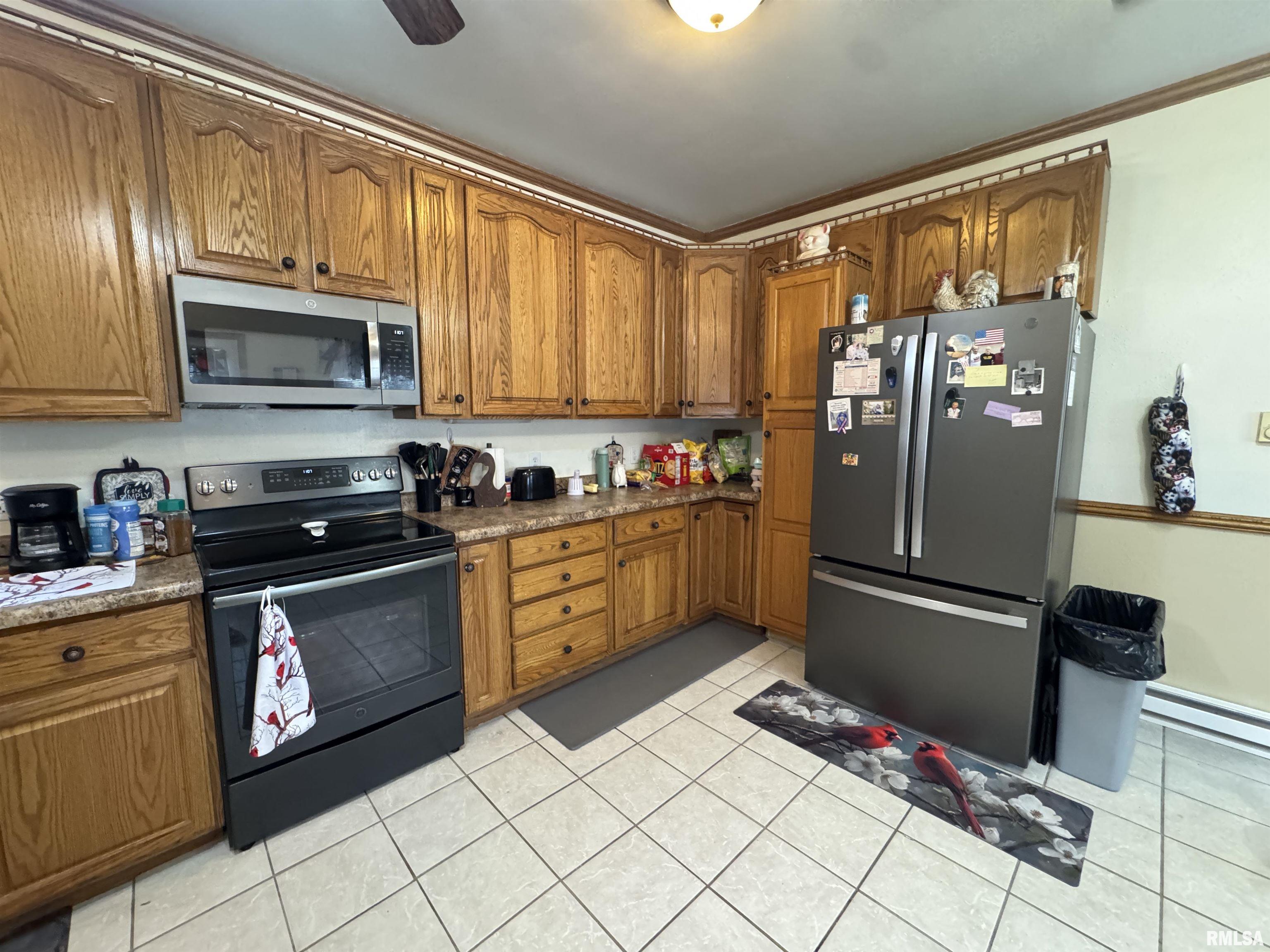 337 West Chestnut Street Oneida, IL 61467 - Photo 31 of 62