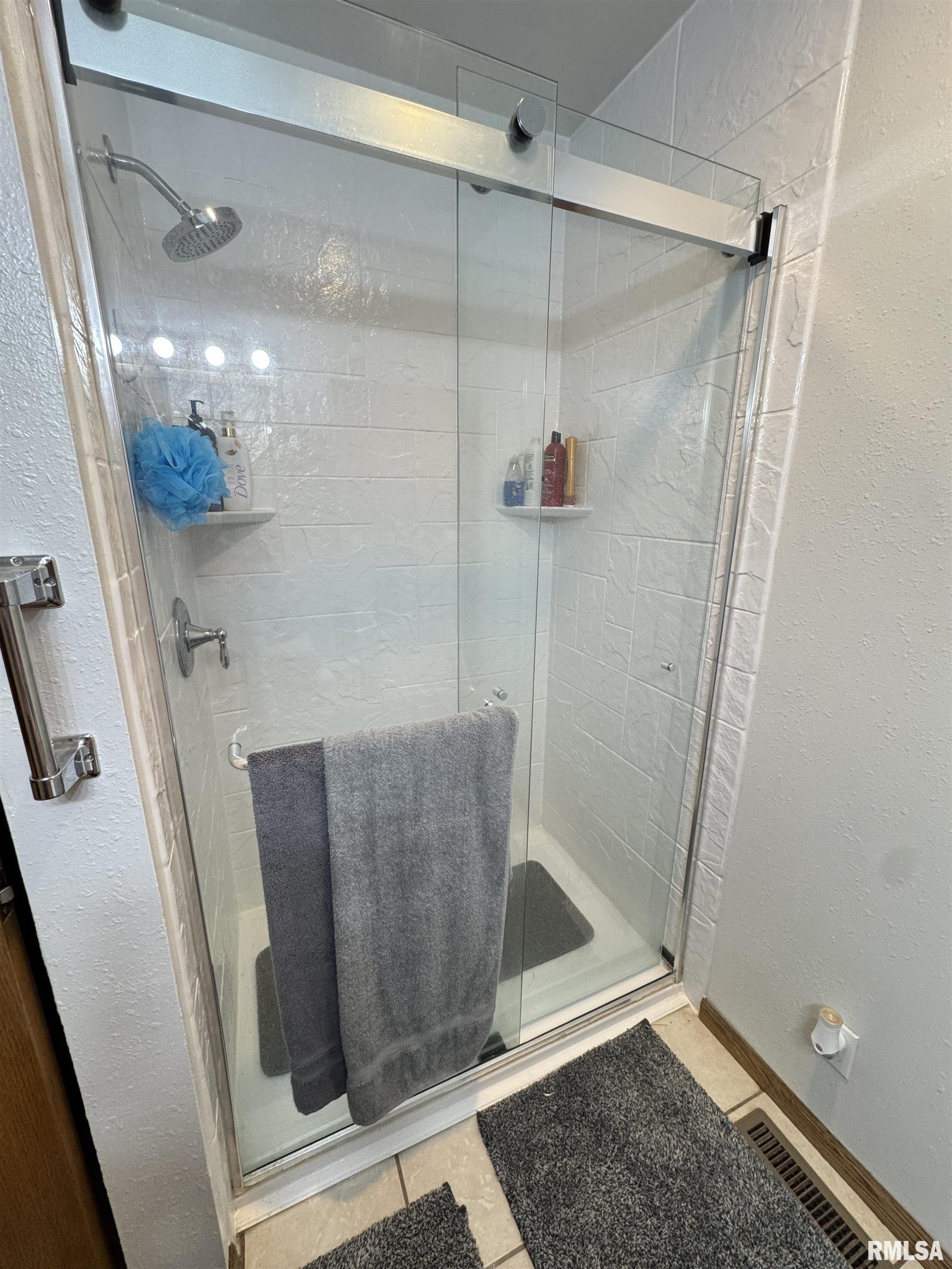 337 West Chestnut Street Oneida, IL 61467 - Photo 34 of 62