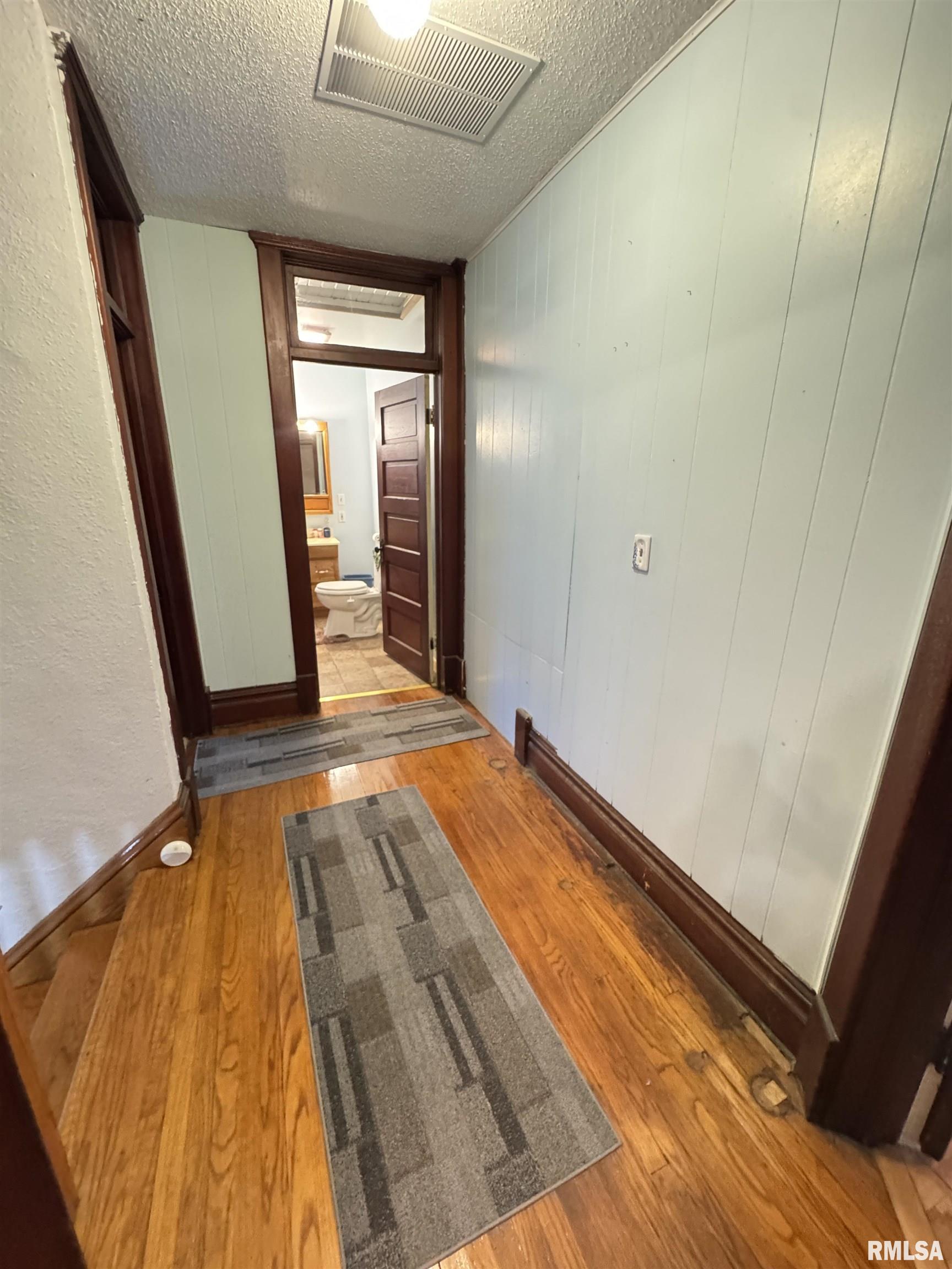 337 West Chestnut Street Oneida, IL 61467 - Photo 35 of 62