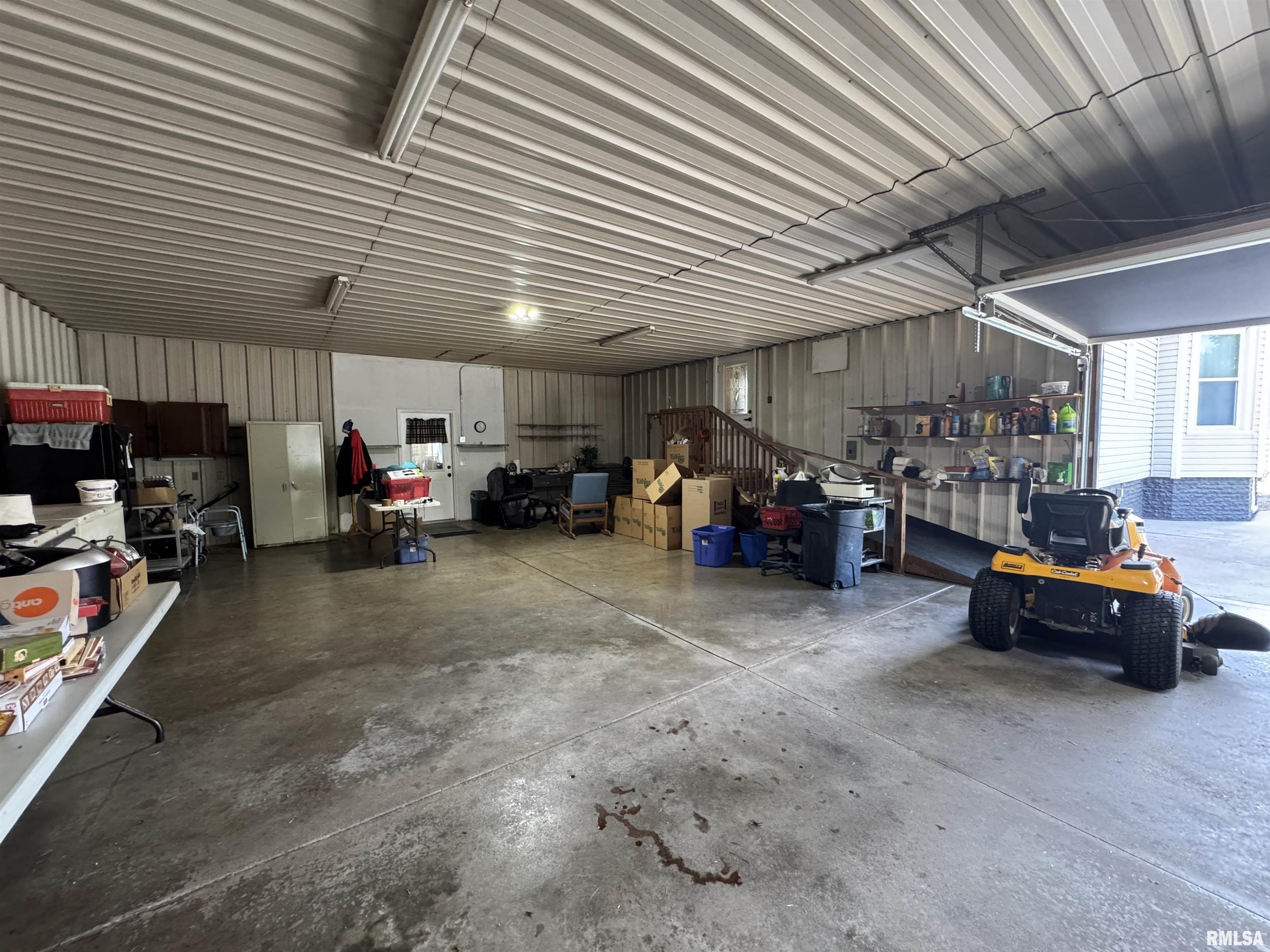 337 West Chestnut Street Oneida, IL 61467 - Photo 49 of 62