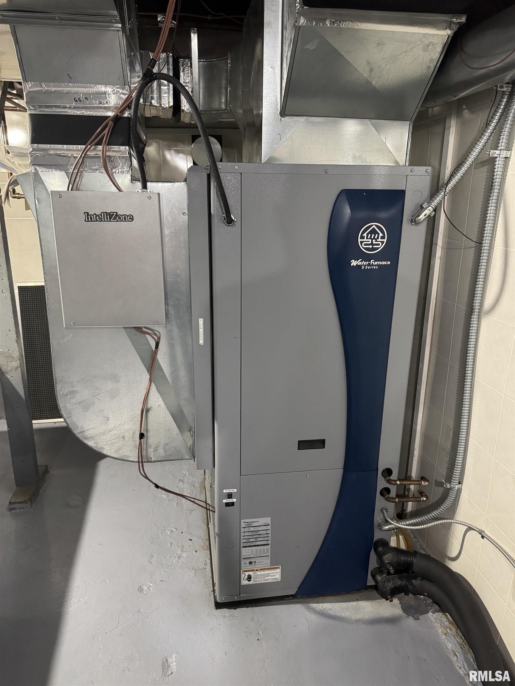 337 West Chestnut Street Oneida, IL 61467 - Photo 56 of 62