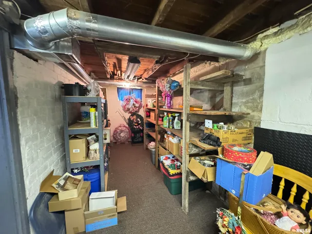 $255,000 | 337 West Chestnut Street, Oneida, IL 61467