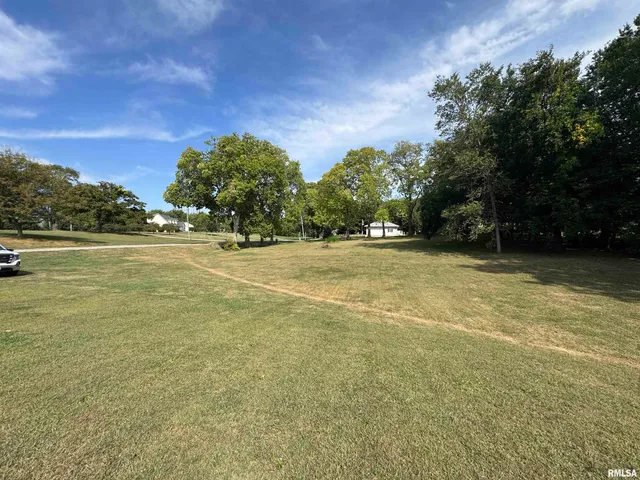 $255,000 | 337 West Chestnut Street, Oneida, IL 61467