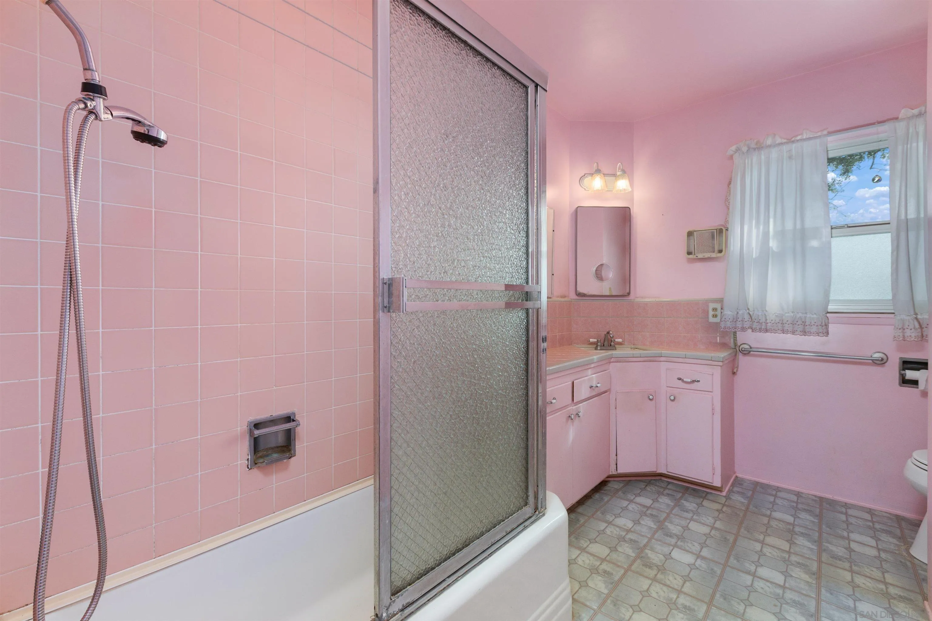 2439 Patterson Road Escondido, CA 92027 - Photo 30 of 36