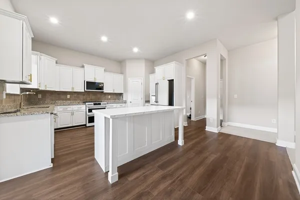 $449,000 | 27 Bradley Drive, Fort Mitchell, AL 36856