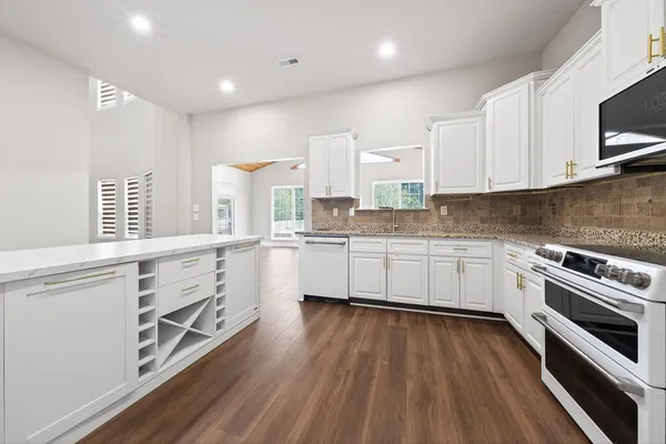 $449,000 | 27 Bradley Drive, Fort Mitchell, AL 36856