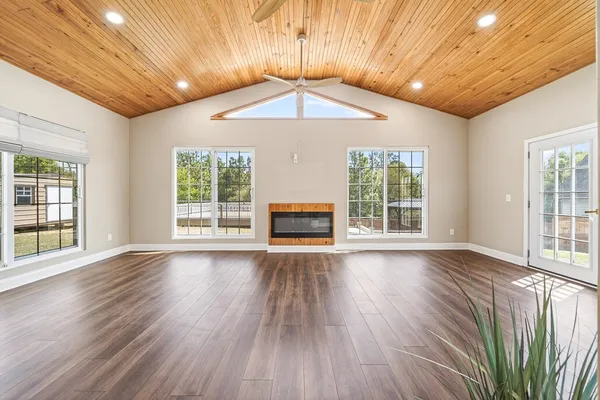 $449,000 | 27 Bradley Drive, Fort Mitchell, AL 36856