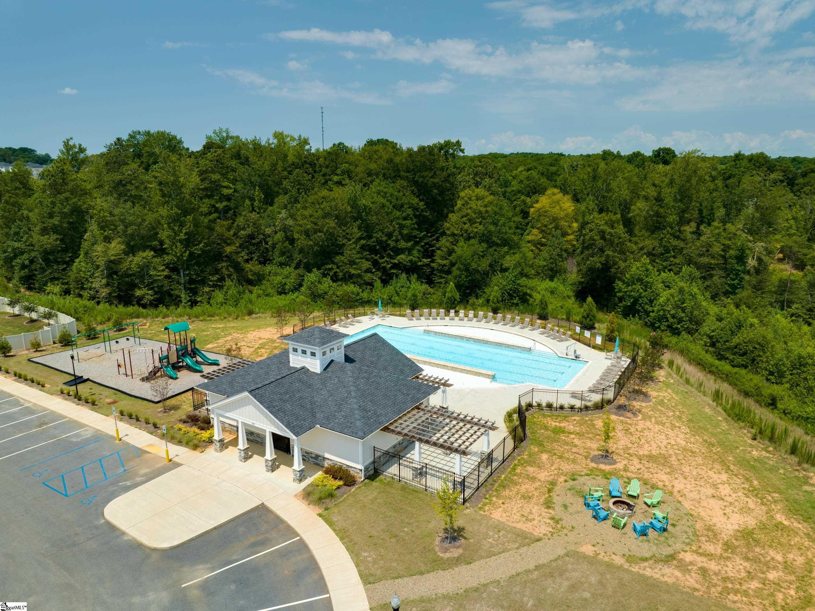601 Bayridge Road Simpsonville, SC 29680 - Photo 3 of 5