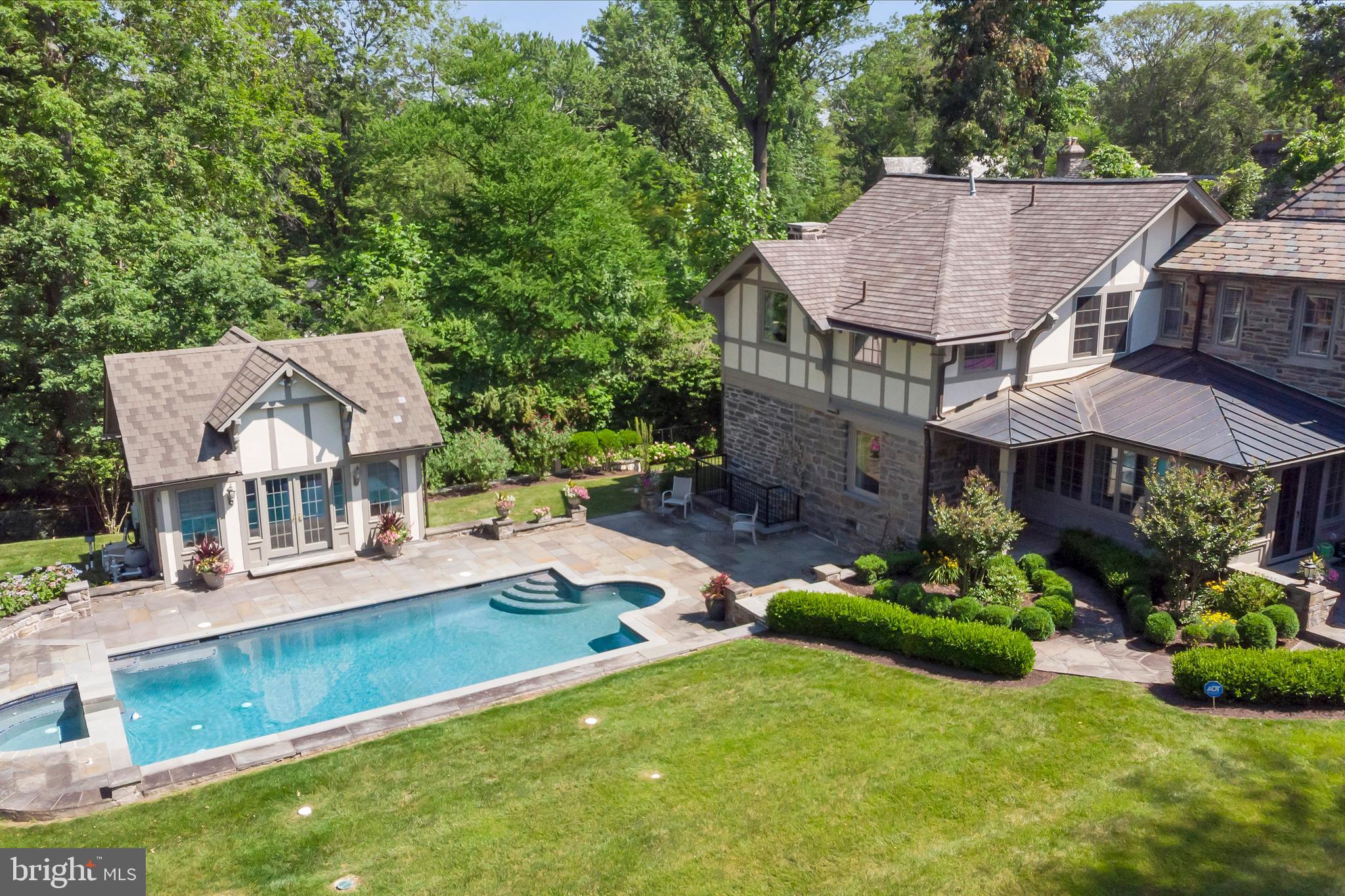 308 Brentford Road Haverford, PA 19041 - Photo 5 of 50