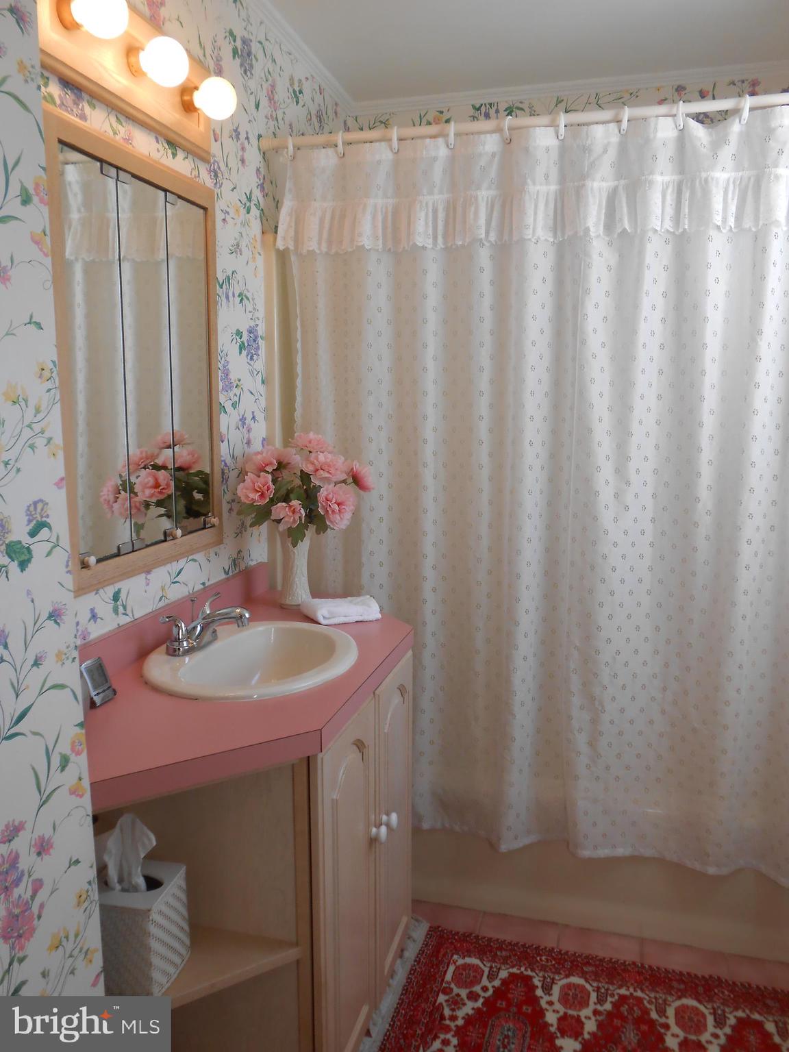5 York Road Wilmington, DE 19803 - Photo 30 of 34 Main Bathroom