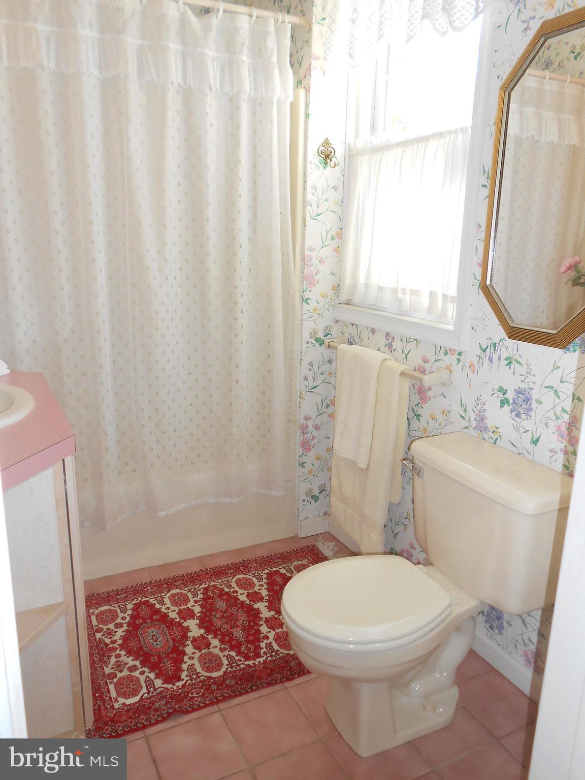 5 York Road Wilmington, DE 19803 - Photo 31 of 34 Main Bathroom