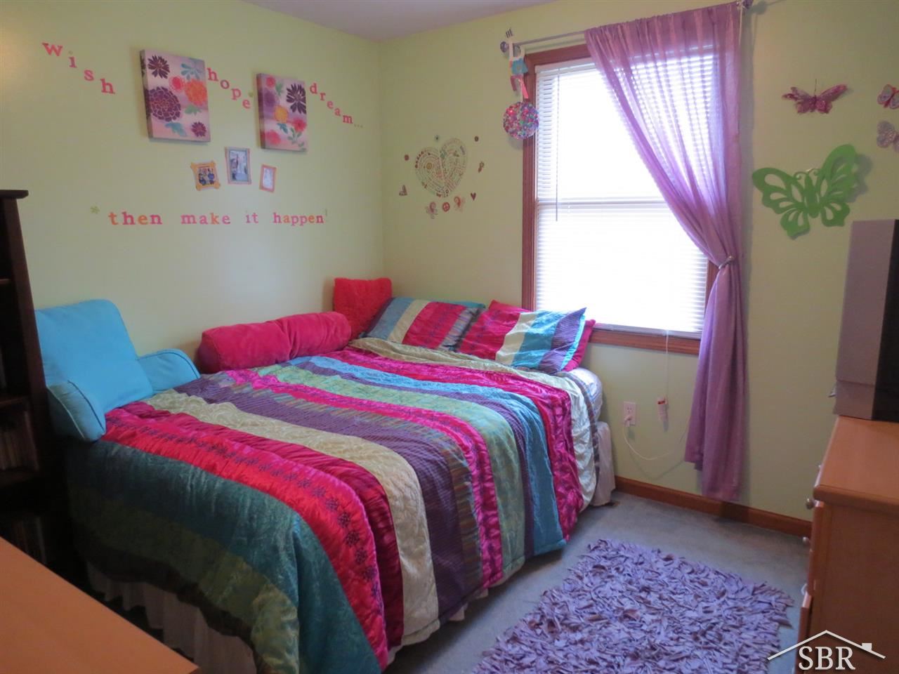 316 Colorado Ridge Hemlock, MI 48626 - Photo 10 of 18 31193142-9.JPG