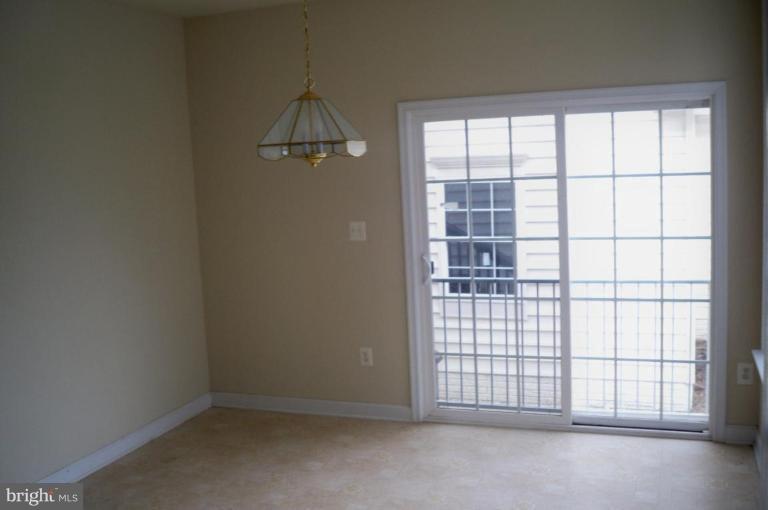 23209 Frederick Road Clarksburg, MD 20871 - Photo 10 of 30 Breakfast Area