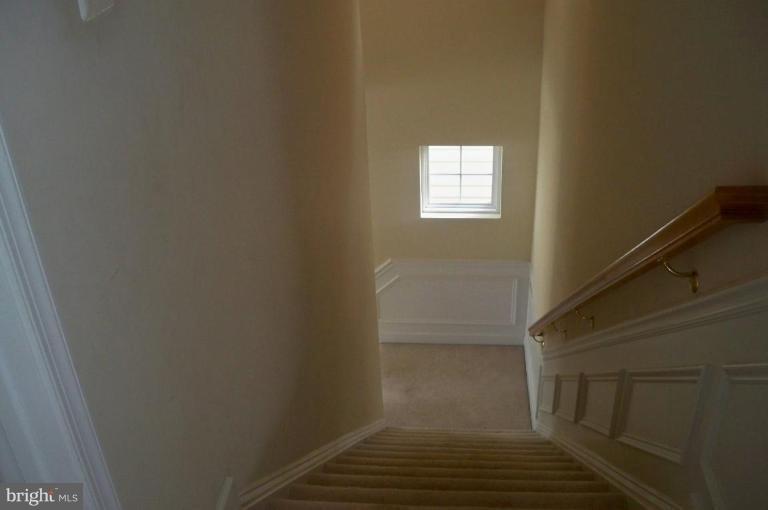 23209 Frederick Road Clarksburg, MD 20871 - Photo 13 of 30 Staircase