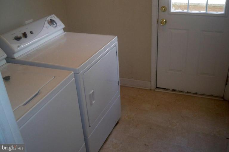23209 Frederick Road Clarksburg, MD 20871 - Photo 24 of 30 Laundry Area 1