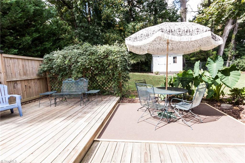 3102 Spring Mill Road Greensboro, NC 27406 - Photo 22 of 27 Back yard deck!