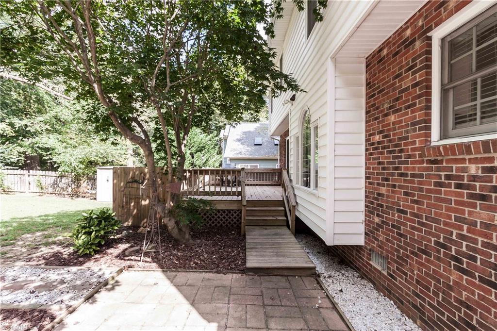 3102 Spring Mill Road Greensboro, NC 27406 - Photo 23 of 27 Easy access to deck!