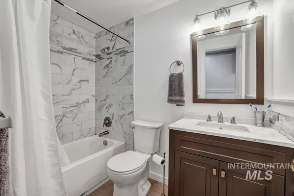 $899,900 | 1785 River Road, Buhl, ID 83316